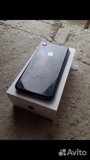 iPhone 7, 32 ГБ