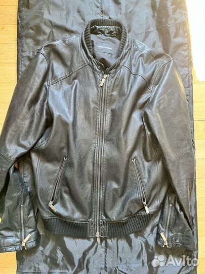 Кожаный бомбер armani 52