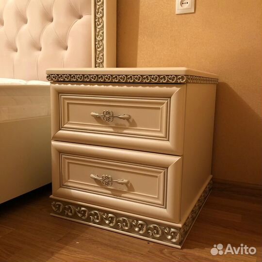 Спальный гарнитур