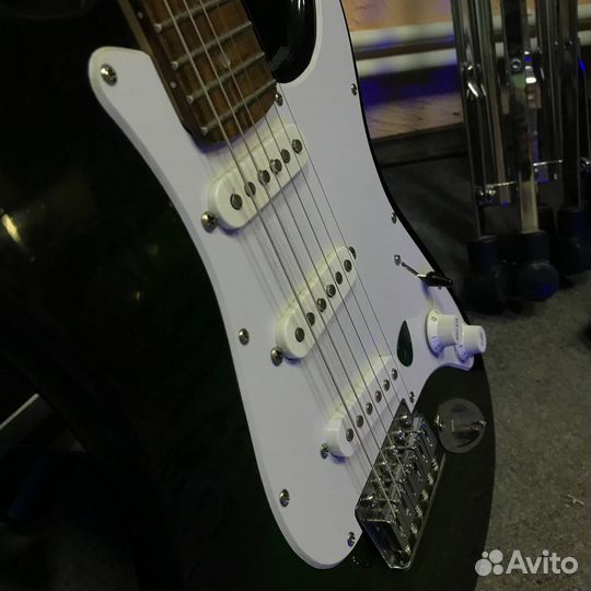 Электрогитара Stratocaster Contour Body Green