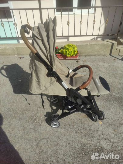 Коляска прогулочная