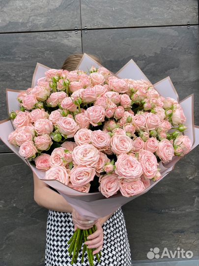 Пионовидные розы кустовые премиум 80 см