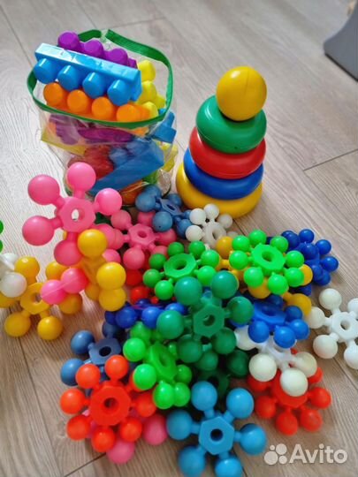 Детские игрушки