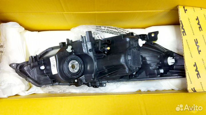 Accord 8 Фара новая, левая