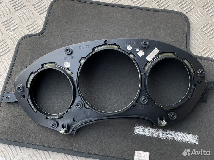 Накладка на панель приборов Мерседес w218