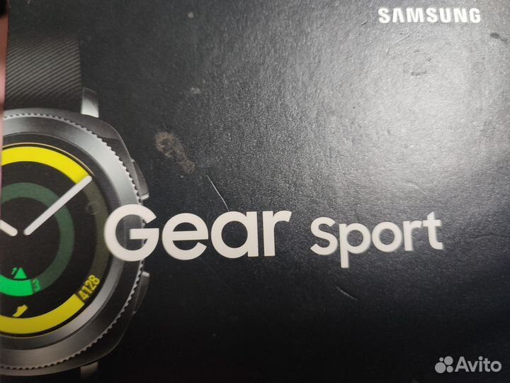 Смарт-часы Samsung Gear Sport черный