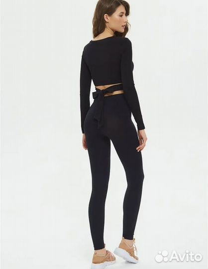 Укороченный лонгслив