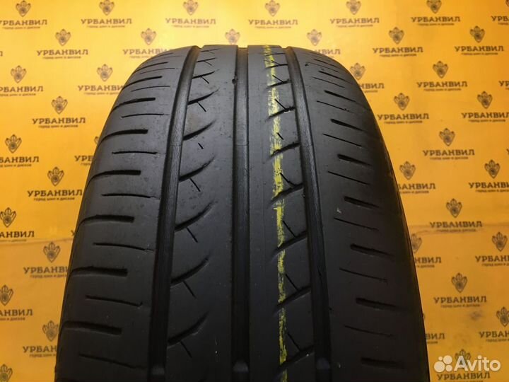 Yokohama BluEarth AE01 215/60 R16 99H