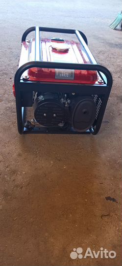 Продаю генератор