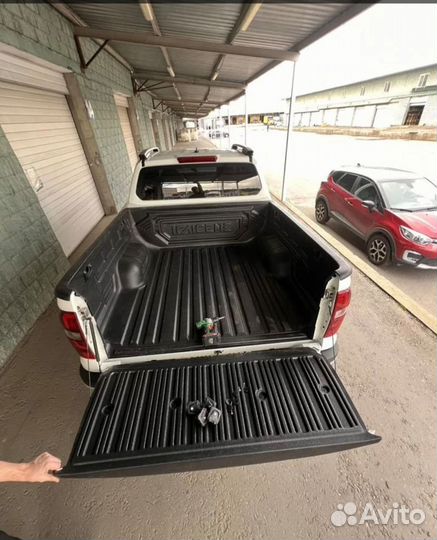 Вкладыш В кузов пикапа