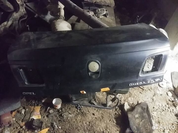 Крышка багажника опель амега б