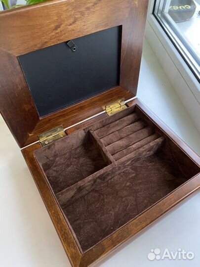 Шкатулка для украшений