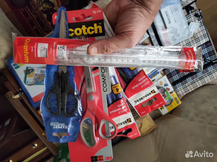 Канцелярские товары, большое разнообразие