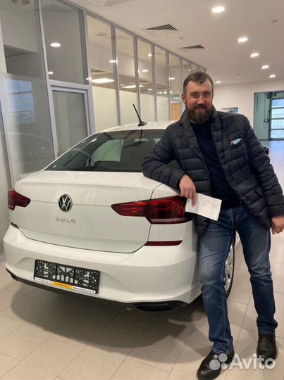 Водитель с личным легковым автомобилем