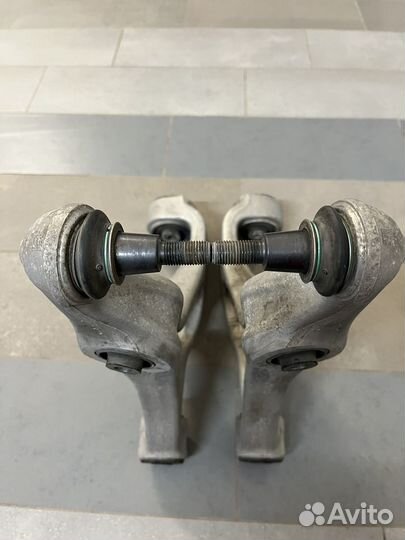 Рычаг Audi q7 7P0407151E