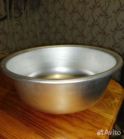 Таз алюминиевый новый на 7 литров