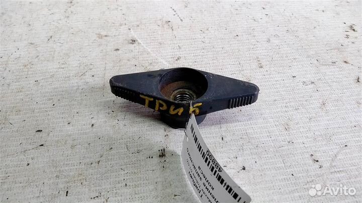 Крепление запасного колеса Mazda Tribute 01-07г