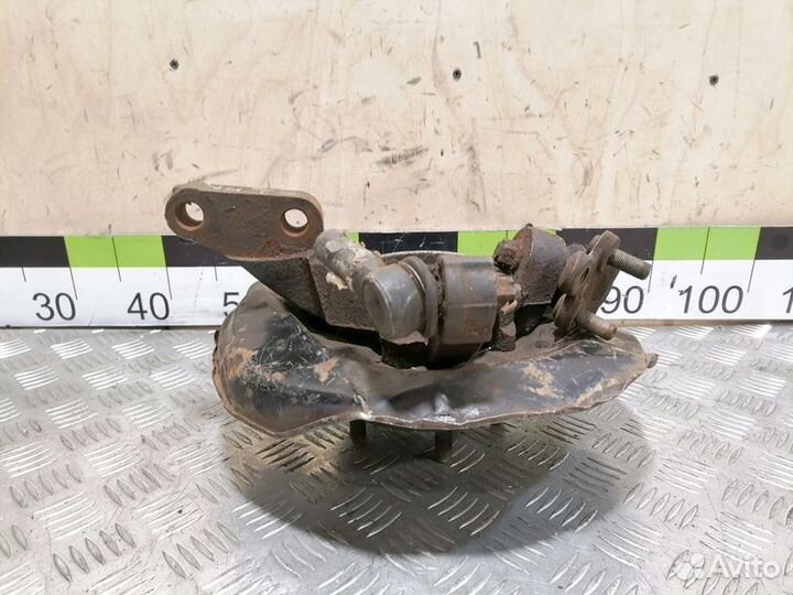 Кулак поворотный передний левый Lexus Rx 1998 2003