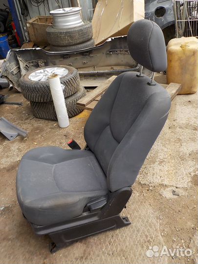 Сидение hyundai matrix переднее левое
