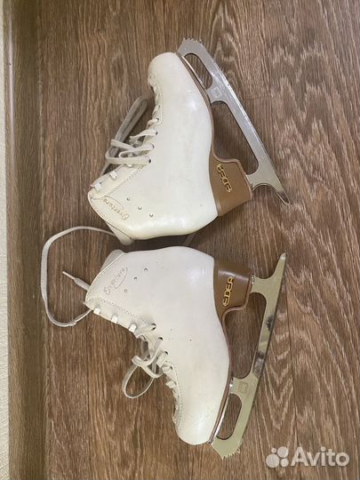 Коньки фигурные edea 200