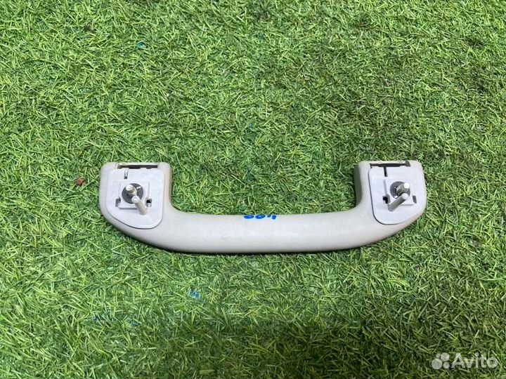 Ручка салонная Nissan Almera G15 седан K4MF496