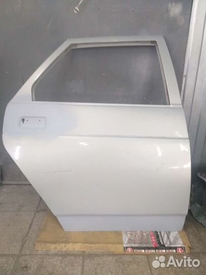 Продажа правой задней двери 2110