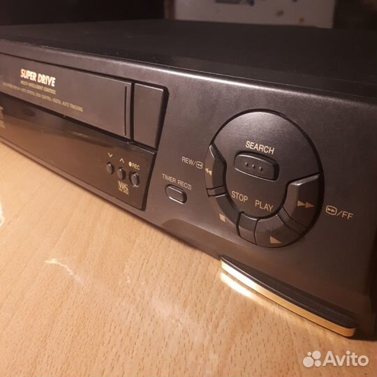 Видеомагнитофон Panasonic