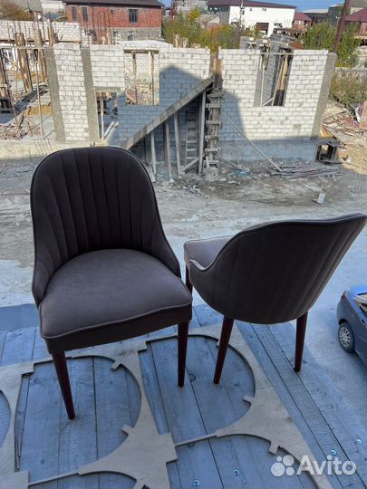 Мягкие стулья