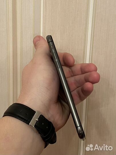 iPhone X, 64 ГБ