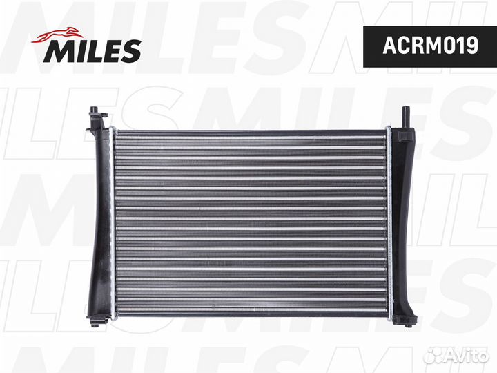 Радиатор охлаждения Ford Fusion