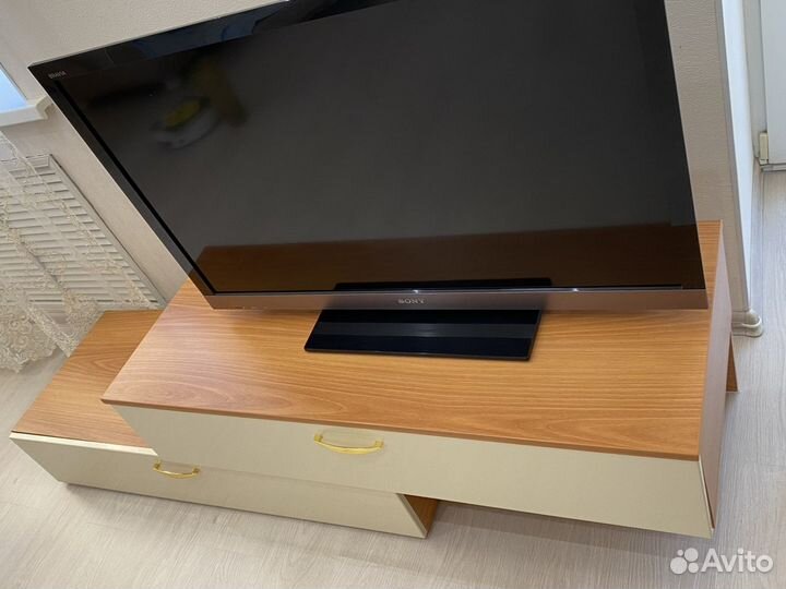 Тумба под телевизор