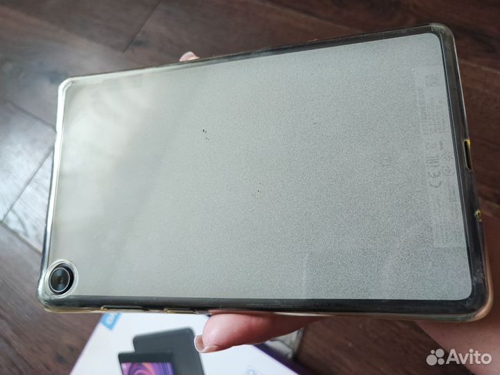Планшет Lenovo Tab M8