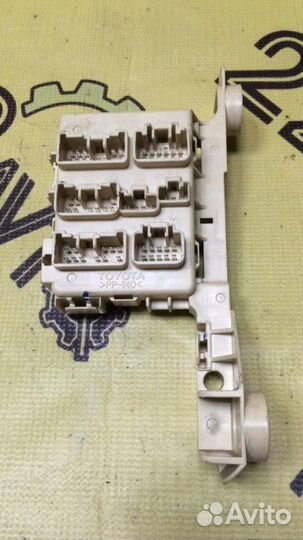 Блок предохранителей салона Toyota Vista Ardeo