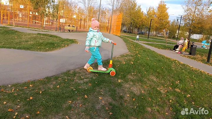 Самокат для малышей трёхколёсный