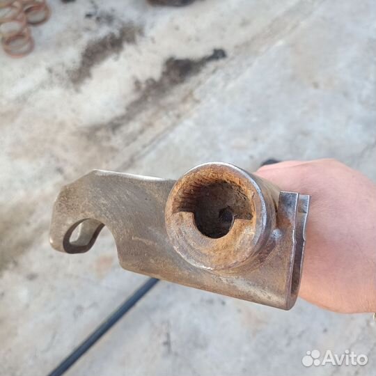 Торсион подвески лев/прав Isuzu trooper/ bighorn