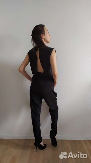 Комбинезон черный женский 42-44 размер с вырезом