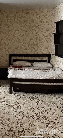 Кровать двухспальная