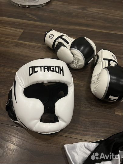 Боксерский шлем