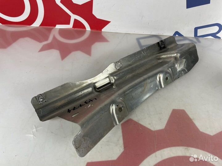 Тепловой экран левый Bmw 5 F10 2.5 2010