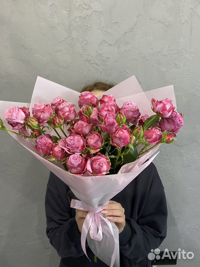 Букеты из кустовых роз