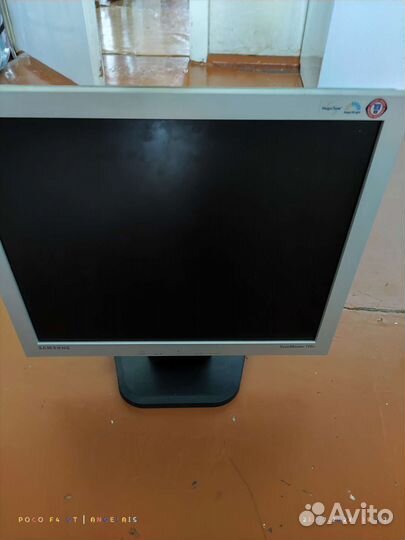 Монитор samsung syncmaster 710v