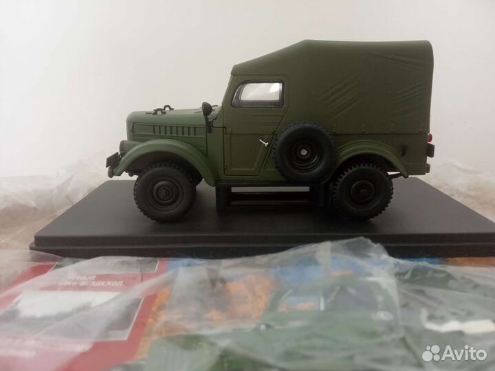 Модель автомобиля газ 69 в масштабе 1/24