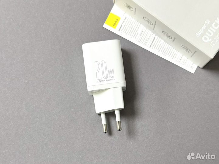 Быстрая зарядка Type-C 20W Baseus