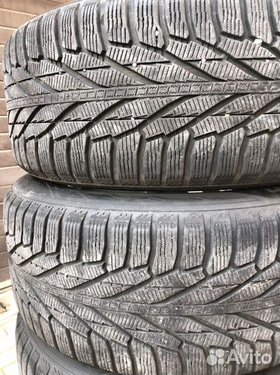 Nokian Tyres Hakkapeliitta R2 SUV 275/50 R20
