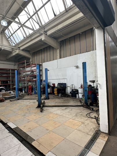 Автосервис, 208 м²