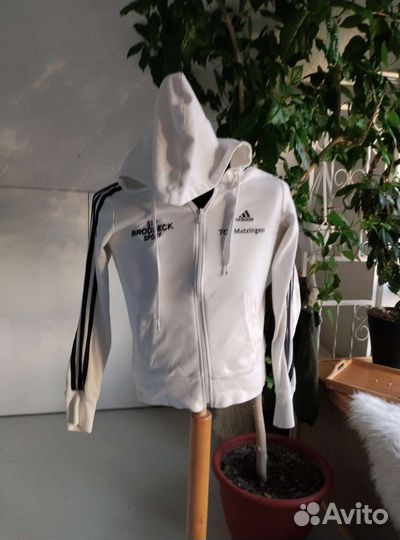 Универсальная кофта adidas