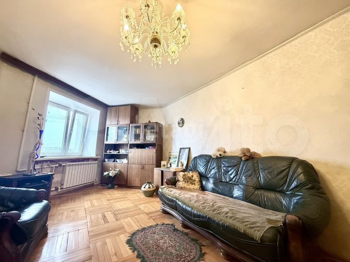4-к. квартира, 85 м², 8/8 эт.