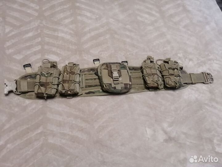 Тактический пояс с подсумками