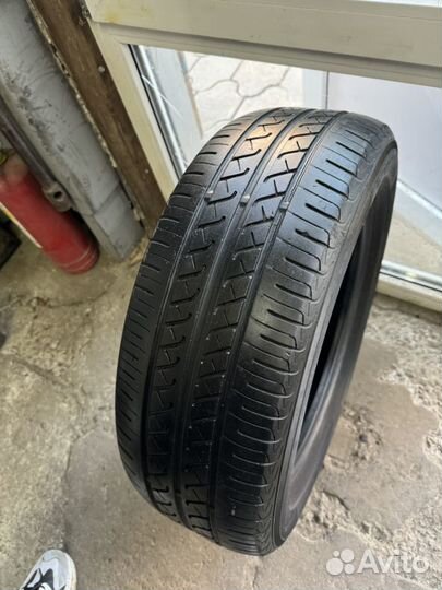 Yokohama BluEarth AE01 215/60 R16 99H