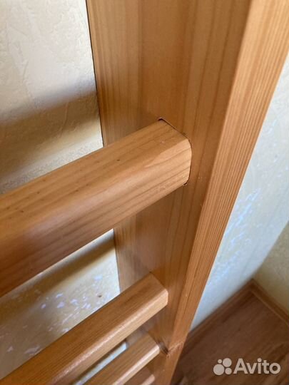 Деревянная шведская стенка